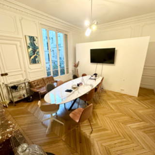 Bureau privé 15 m² 3 postes Location bureau Rue Charles Laffitte Neuilly-sur-Seine 92200 - photo 3